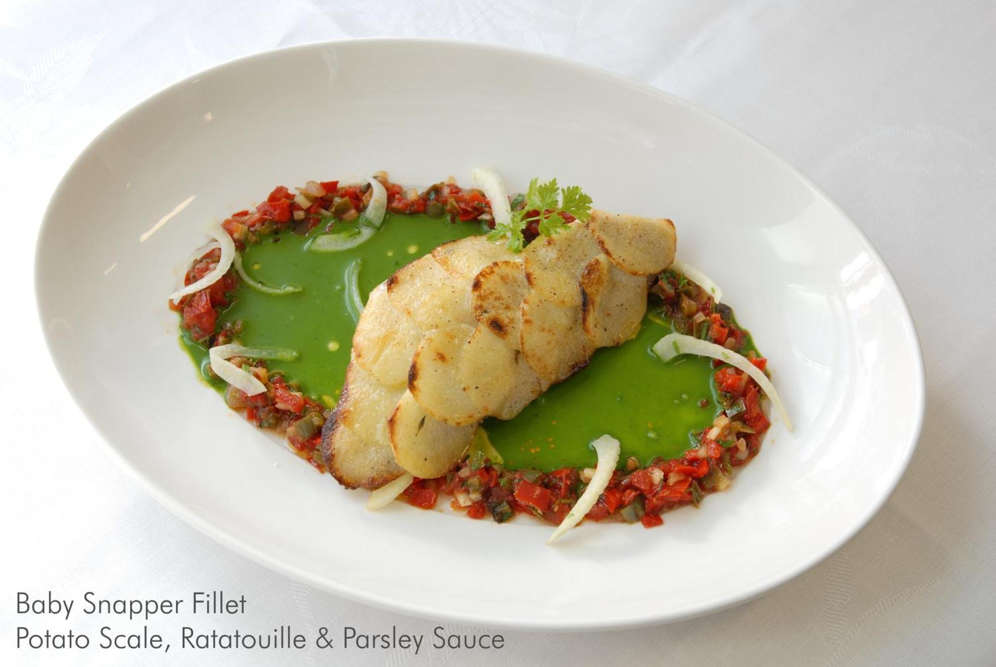 Craig'S Royal Hotel Ballarat Exteriör bild A prepared fillet of a grouper